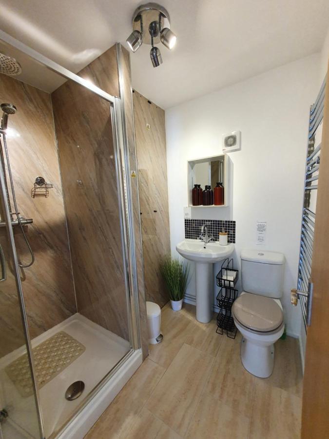 Beautiful 2 Bedroom Guest House With Private Pool In Lacock, Wiltshire 외부 사진