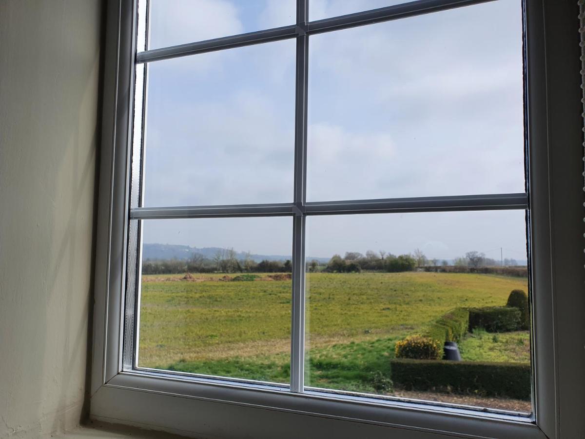 Beautiful 2 Bedroom Guest House With Private Pool In Lacock, Wiltshire 외부 사진